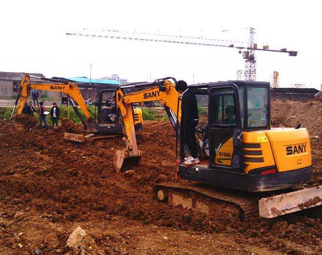 郾城区挖掘机培训学校